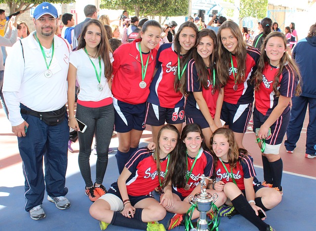 他不仅以精 他不仅以精